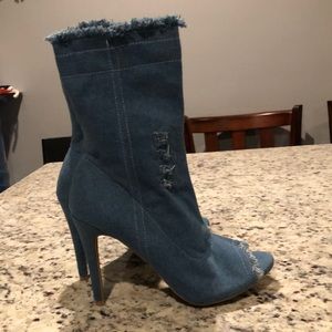 WILD DIVA LOUNGE BOOTS